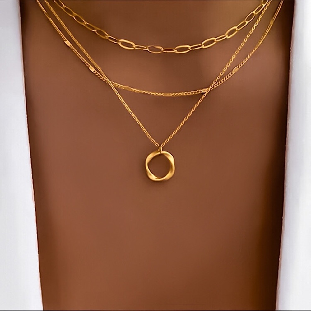 🔵𝟲𝟱%𝗢𝗙𝗙 𝗯𝘂𝗻𝗱𝗹𝗲𝘀 𝟯+🔵 NEW 3 Layered Gold Geometric Necklace - Picture 4 of 8